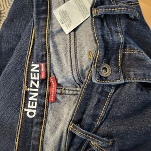 Denizen by Levi mid rise curvy skinny jeans